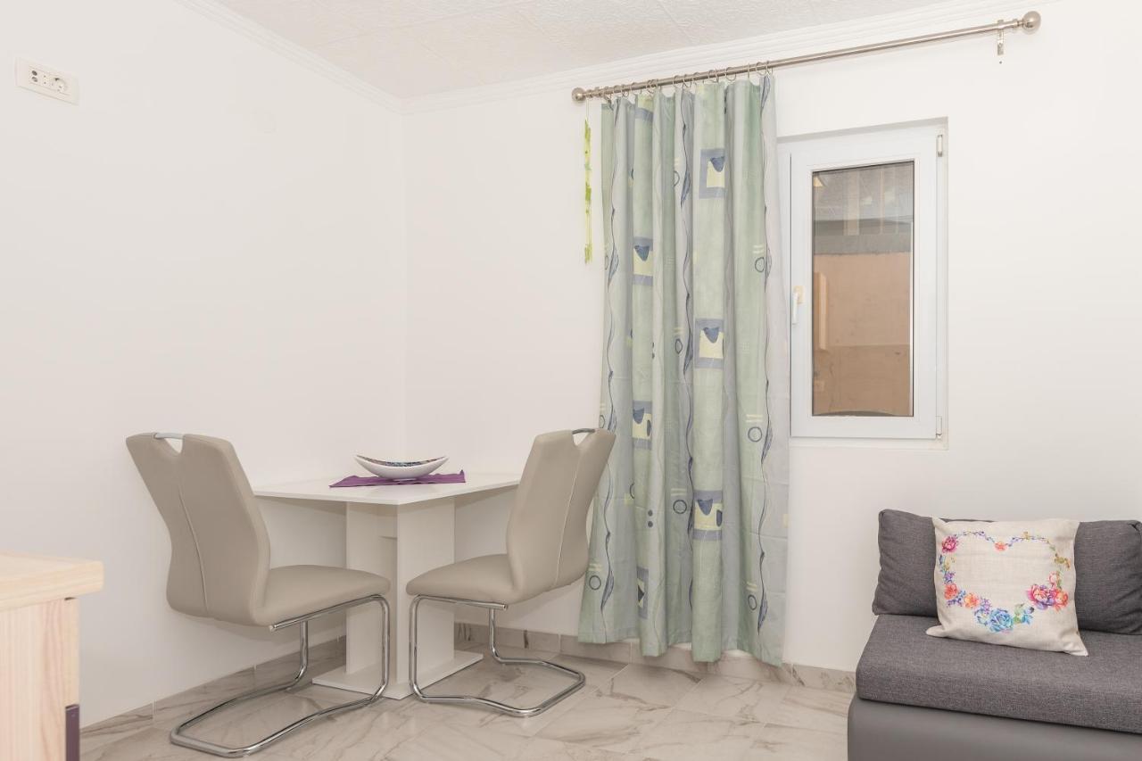 Apartments Calla Makarska Exterior photo
